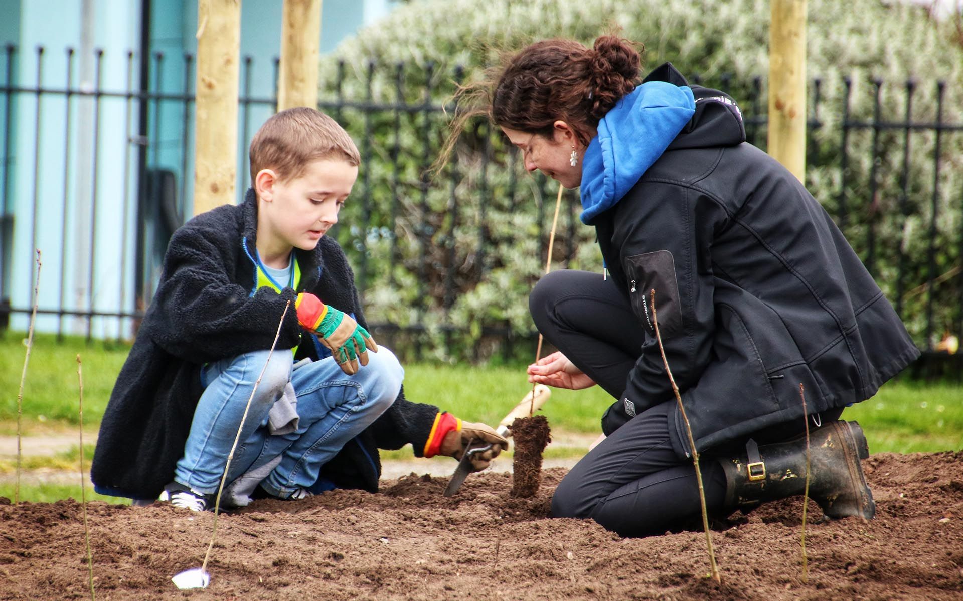 Bell Green Road Tiny Forest planting with students