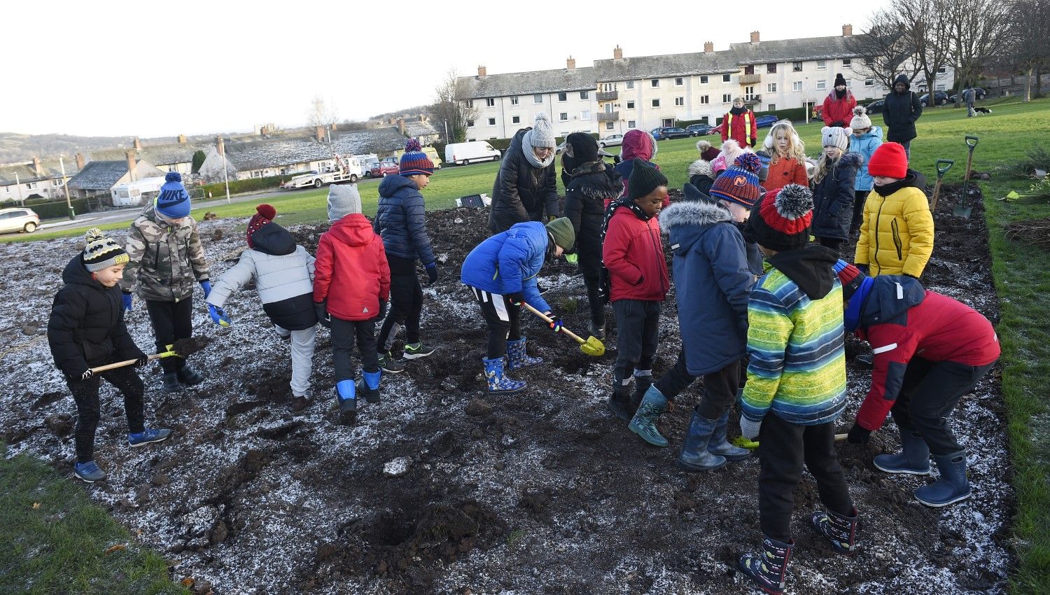 December 2021: School children preparing the ground (Photo credit Edinburgh City Council)