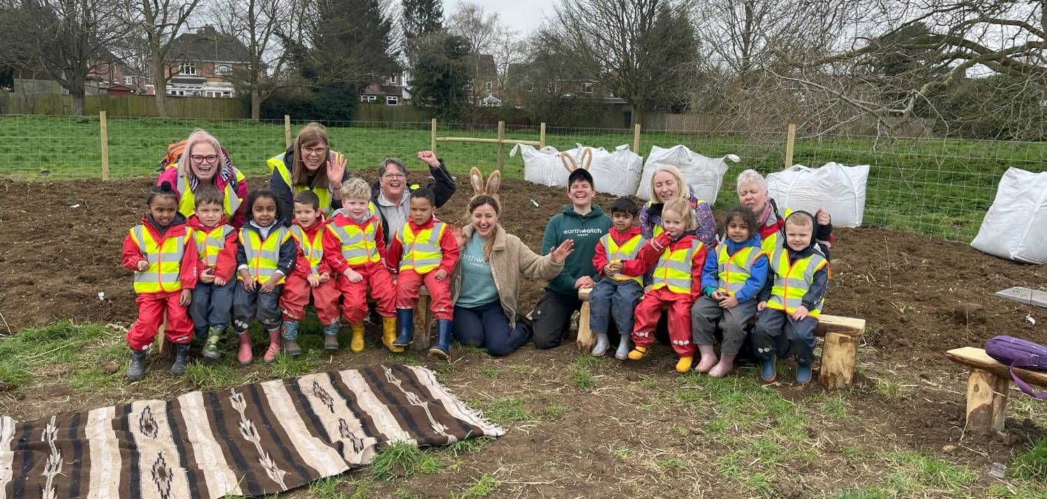 Great enthusiasm on the Tiny Forest Planting Day (Photo Credit: Earthwatch Europe)