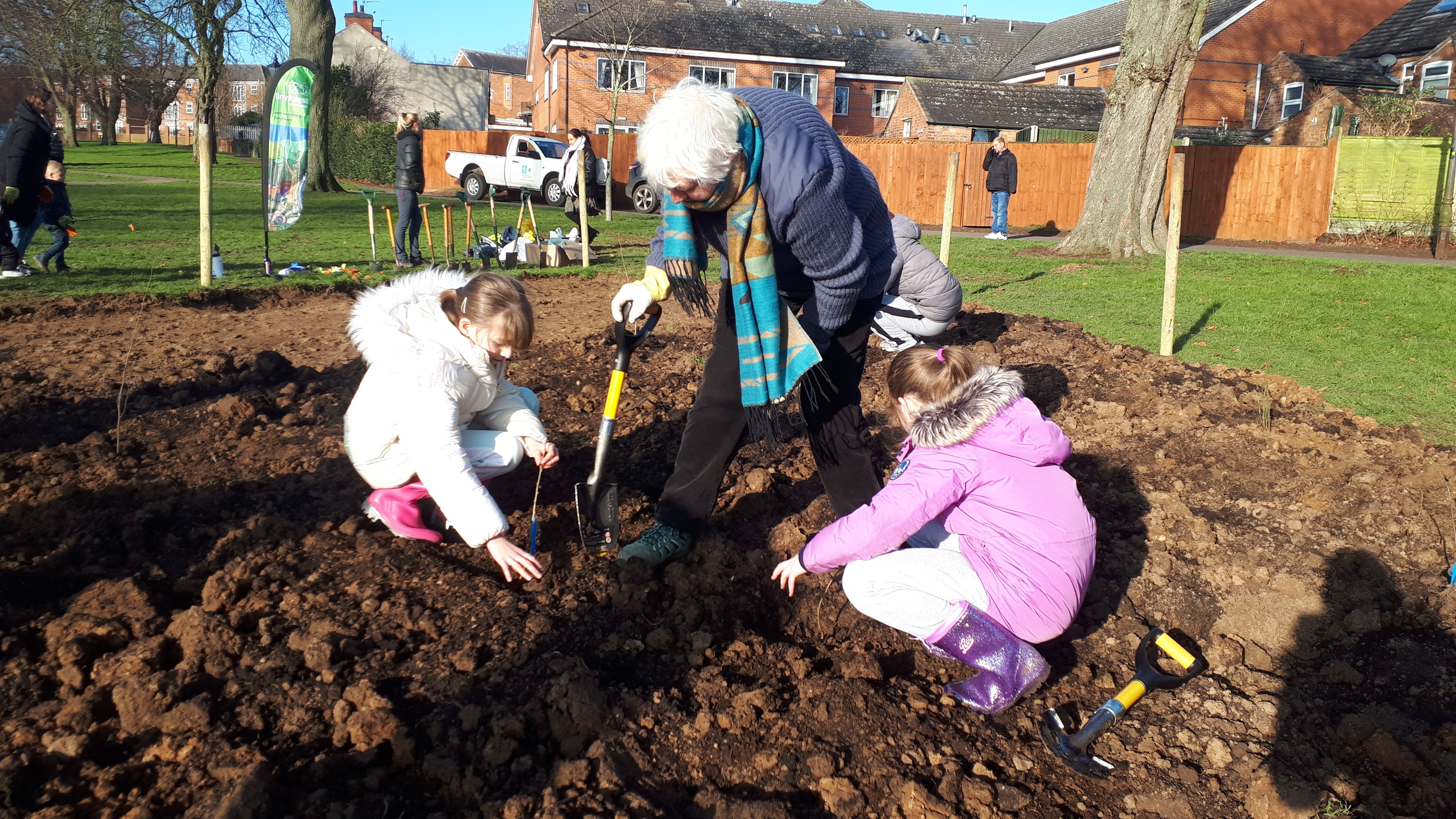 Queen's Park Planting Day. Photo Credit Earthwatch Europe