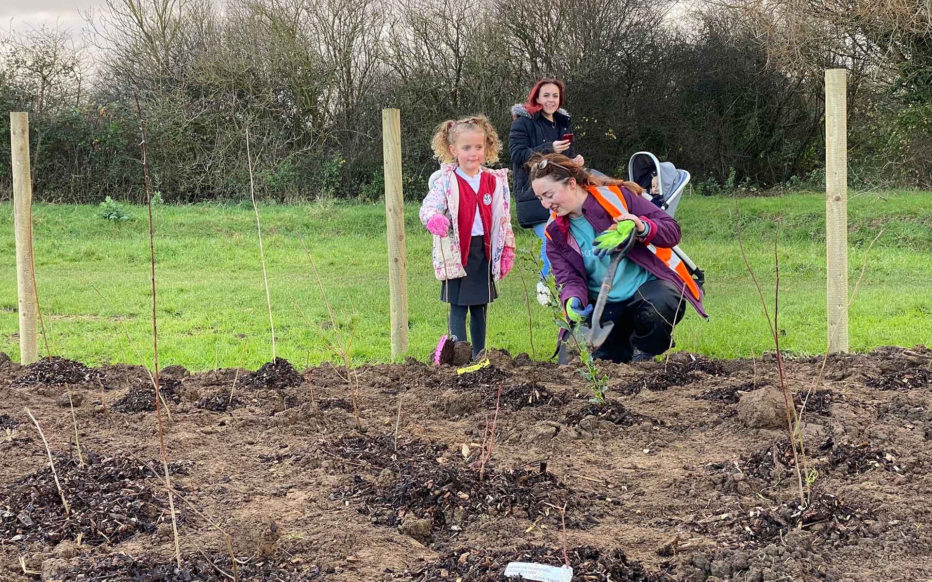 Old Banwell Road Playing Field school children planting